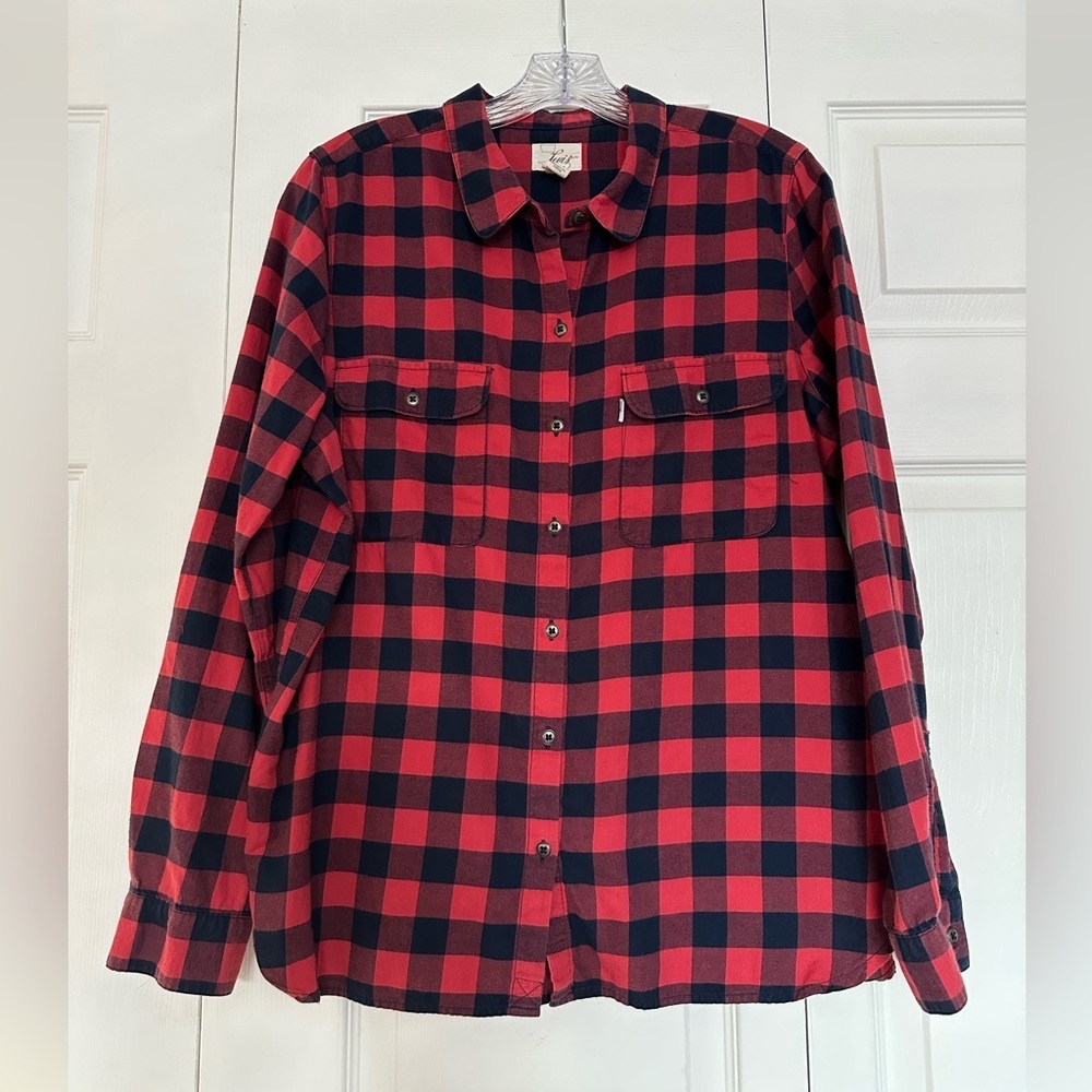 Levi's Red & Navy Buffalo Plaid Women’s  Button Down Shirt - Size L - Small Fit